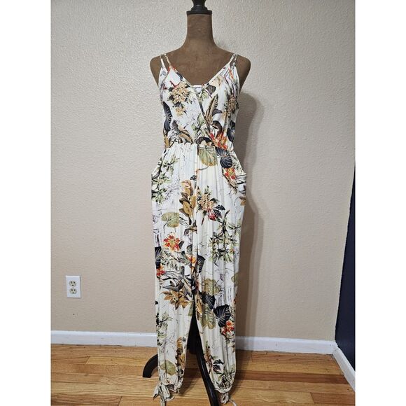 Pants - Women’s White Tropical Floral Wrap Jumpsuit Size M with Pockets